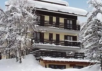 Avalanche - Alpine Boutique 3*